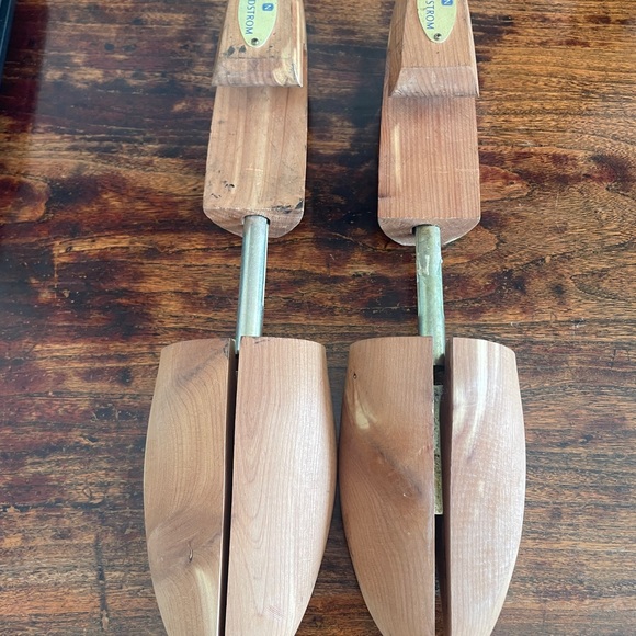 Nordstrom branded cedar shoe trees - Picture 3 of 3
